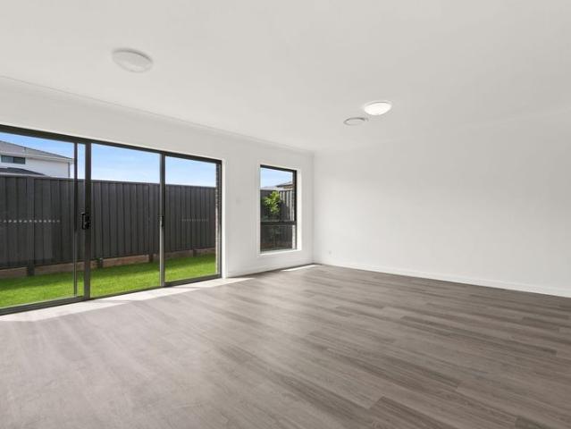 BRAND NEW 5 BEDROOM FAMILY HOME