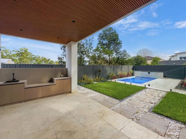 Brand New 5 bedroom Family Sanctuary over 2 floors