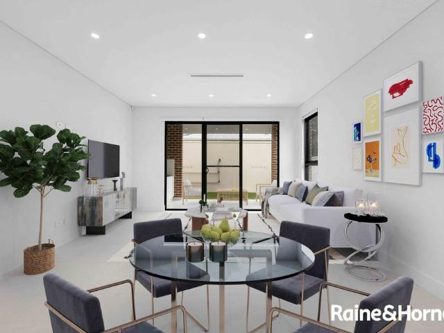 Brand New 5 Bedroom Home!
