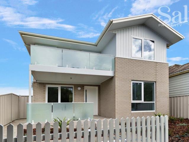 Brand new 5 bedroom home for large family or shared living