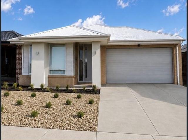 Brand New 5 Bedroom Home Low Maintenance Living at its Best in Sunbury!