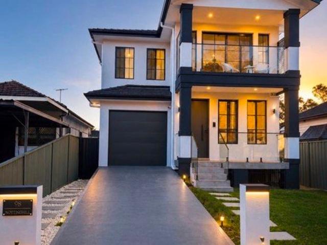 Brand New 5 Bedroom Home Luxury Family Home