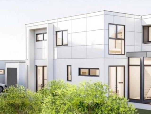 Brand New 5 Bedroom Project Home with Attached Granny Flat Live In One, Rent the Other!