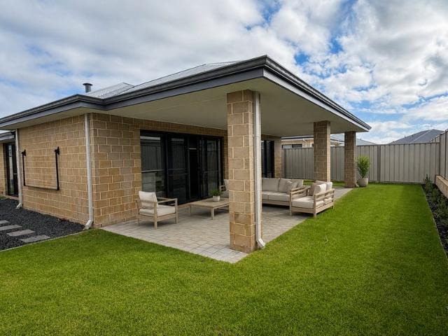 Brand new 5x2 family home with quality finishes & modern comfort