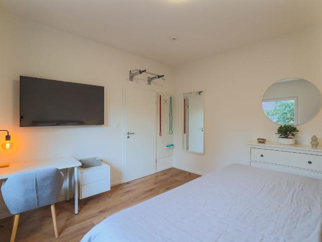 Brand New 72m² Design Apartment in Berlin Reinickendorf | 2x Smart TV, Home Office & Fitness Corner & Balcony, Berlin Amsterdam Apartments for Rent