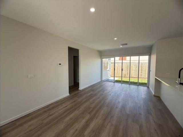 Brand New Country Living with Year Round Comfort in Riddells Creek