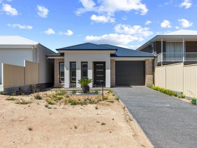 Brand New Coastal Lifestyle Easy Living by the Beach