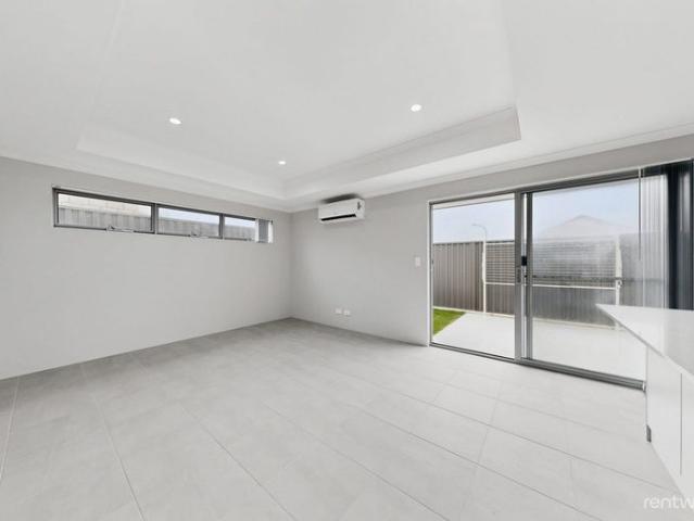 BRAND NEW COASTAL LIVING