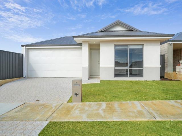 Brand New Coastal Luxury: Massive 5 Bedroom, 4 Bathroom Executive Home!