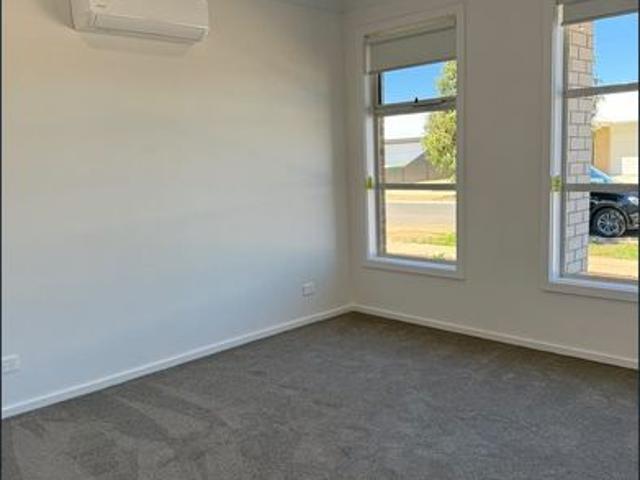 Brand New Comfort and Style on Vineyard Circuit, Yarrawonga