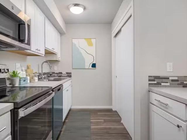 Brand New Community In Need Of Residents! Stunning 1 & 2 Bedro.