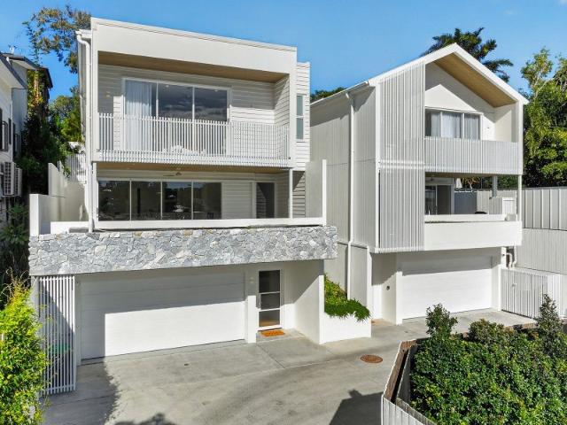 Brand New Construction Private Entertainer's Paradise