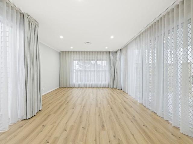 BRAND NEW CONTEMPORARY HOME