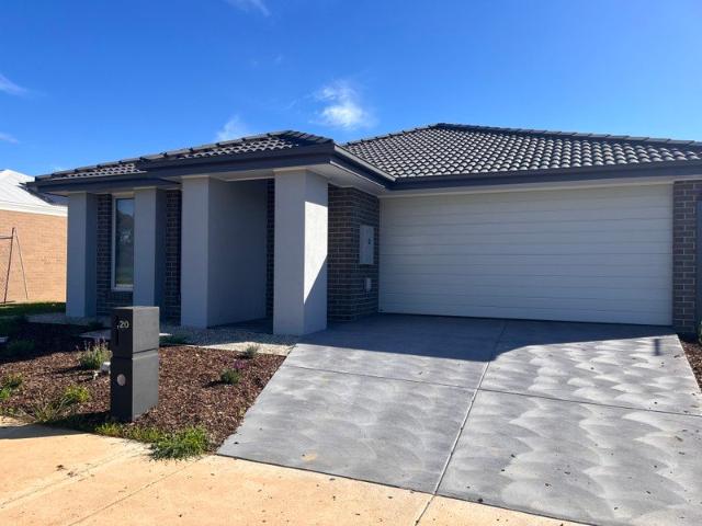 Brand New Contemporary Home with Exceptional Modern Living