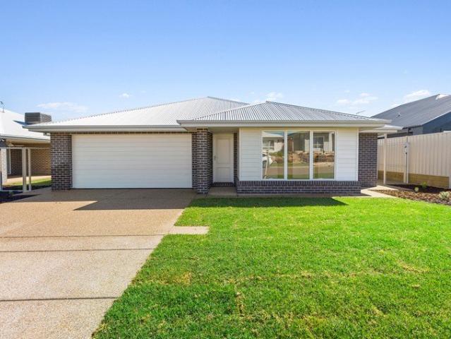 Brand New Contemporary Living