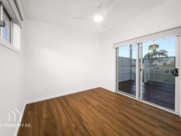 Brand New Contemporary Living