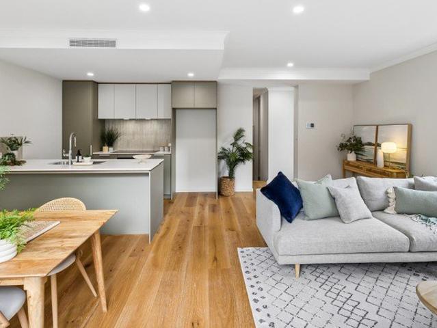 Brand New Contemporary Living in a Peaceful Rear Position