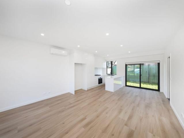Brand New Contemporary Living in Altona