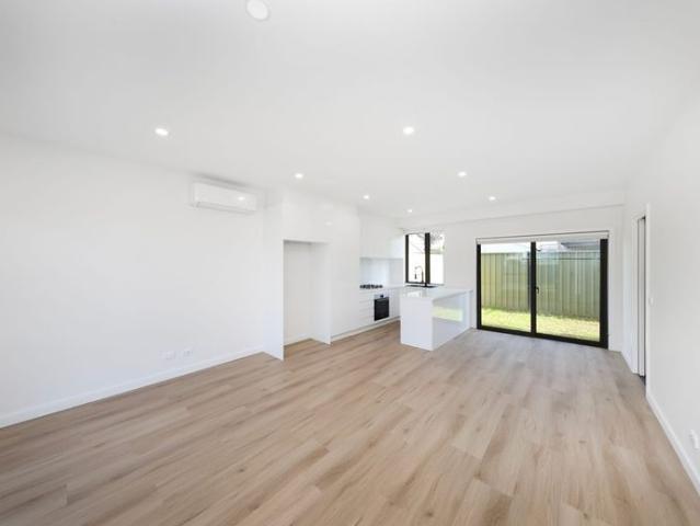Brand New Contemporary Living in Altona