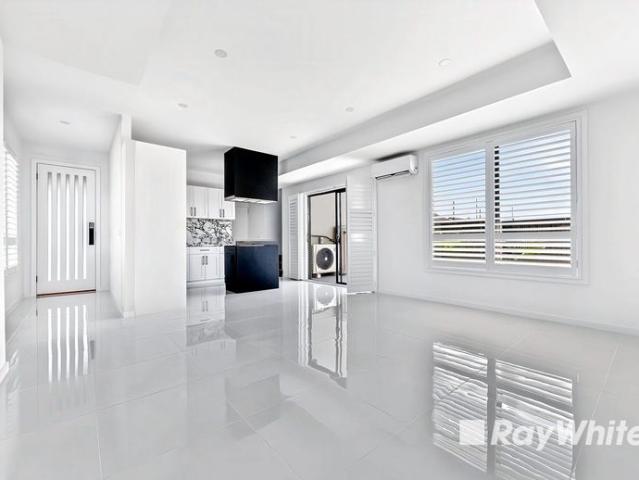 Brand New Contemporary Townhouse with Exceptional Comfort
