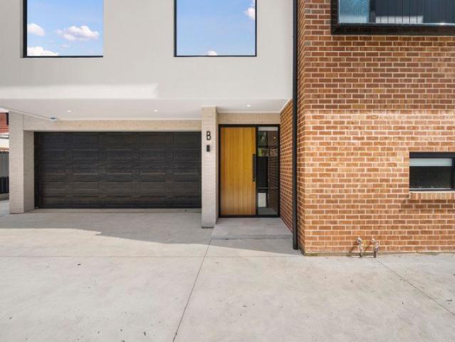 Brand New Contemporary Townhouse in Kilburn