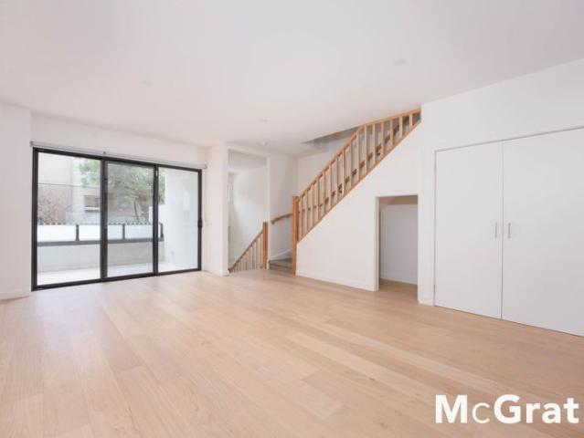 Brand New Contemporary Townhouse in Prime Heidelberg Location