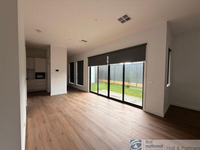 Brand New Contemporary Unit