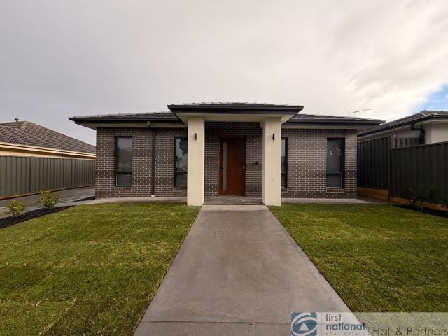 Brand New Contemporary Unit