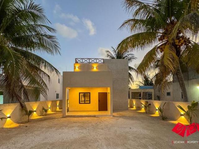 BRAND NEW CHUKUM BEACH HOME WITH PANORAMIC OCEAN VIEWS IN TELCHAC PUERTO YPS 02 0225
