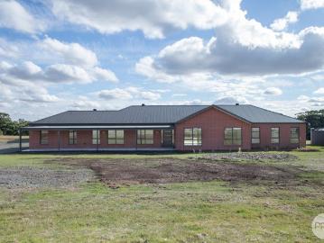 Brand New Custom Built Family Home on Approx. 3 Acres with Stunning Rural Views