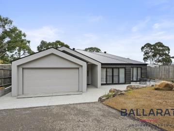 Brand New Custom Built Luxury in a Tranquil Bushland Setting With Caravan Access