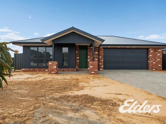 Brand New, Custom Built Living A Rare Mulwala Opportunity!