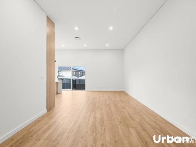 Brand New Custom Home In The Heart of Tahmoor