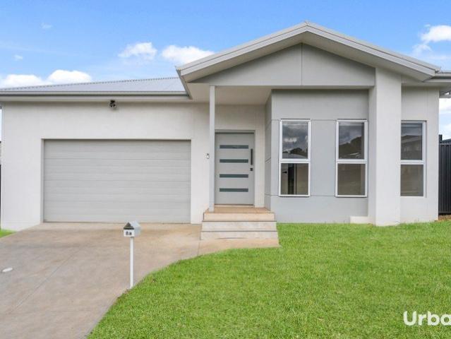 Brand New Custom Home In The Heart of Tahmoor