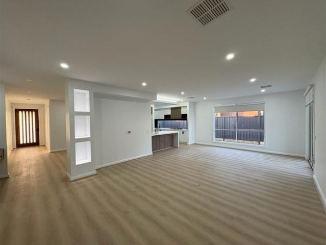 Brand New Custom Home with Luxury Finishes!