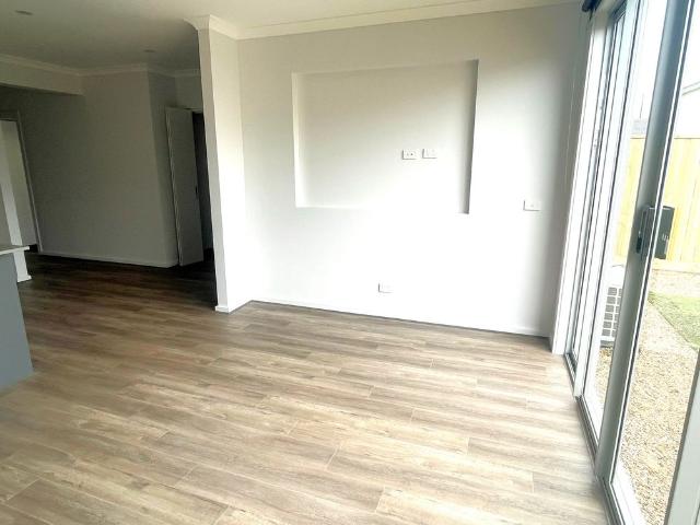 Brand New and Close to New Schools and Parks!