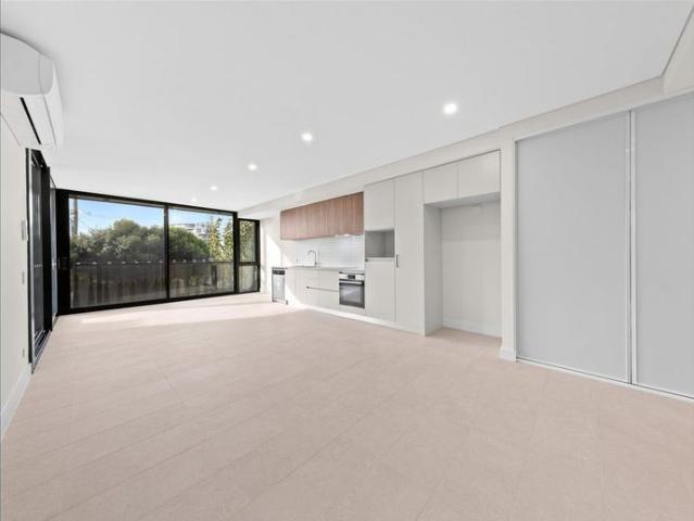 BRAND NEW APARTMENT – OCEAN VIEWS & STUNNING LOCATION