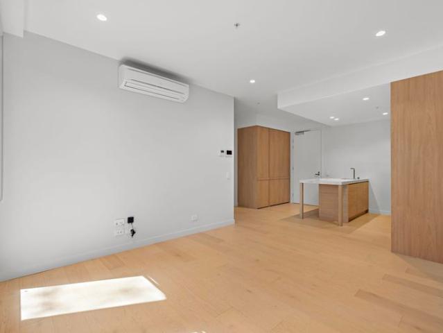 Brand New Apartment in Parkside Setting