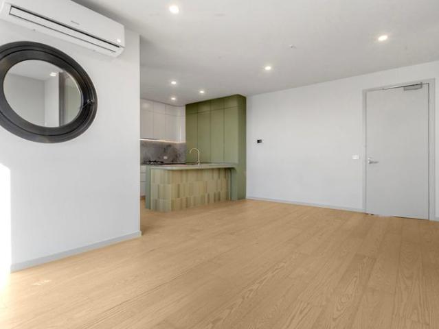 Brand New Apartment In The Heart Of Thomastown