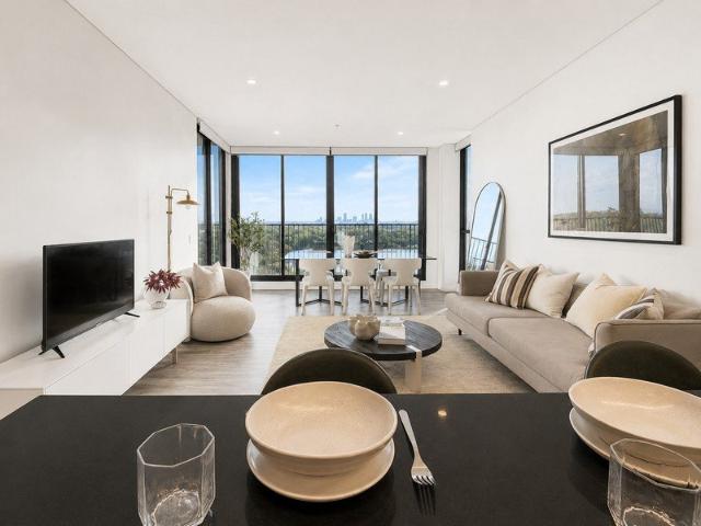 BRAND NEW APARTMENT READY TO MOVE IN
