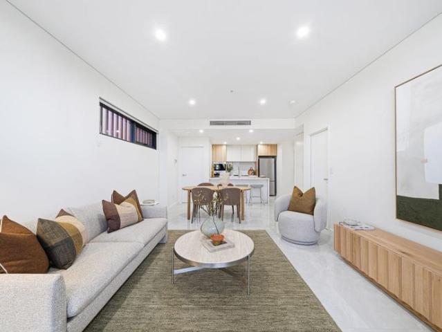 BRAND NEW APARTMENT READY TO MOVE IN NOW