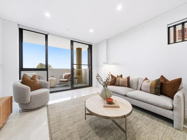 BRAND NEW APARTMENTS IN THE HEART OF CANLEY HEIGHTS