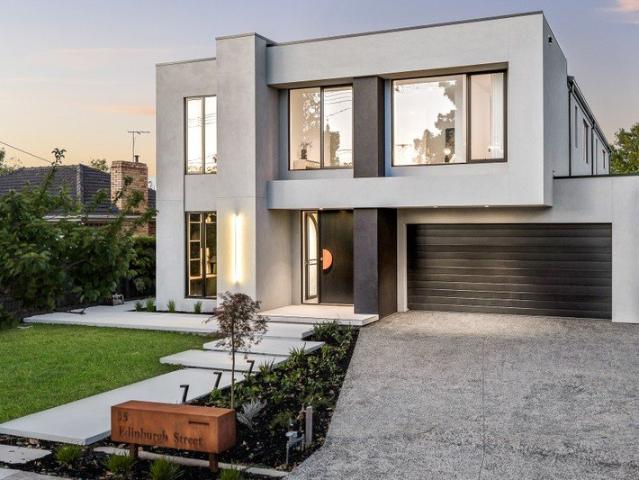 Brand New Architectural Family Living, Built Around the Sun on 55sq