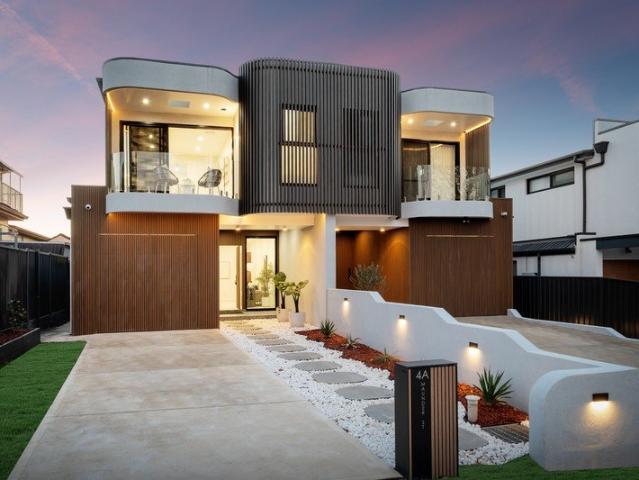 Brand new architectural family residence set within 850m of Regents Park Station