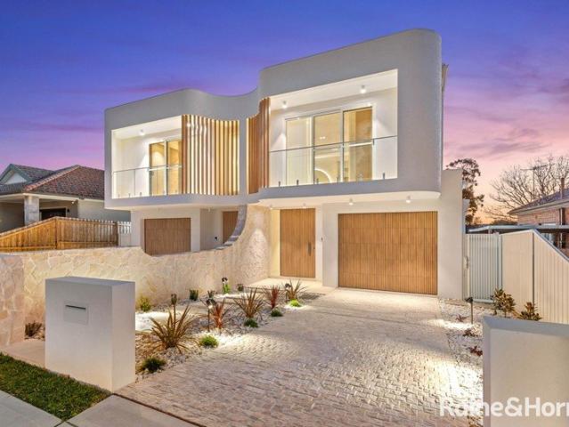 Double Brick Luxury Home l Desirable Location