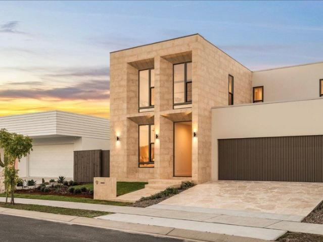 Brand New Architectural Luxury in Byron Bay