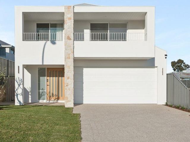 BRAND NEW ARCHITECTURAL LUXURY IN SOUTH DUNCRAIG