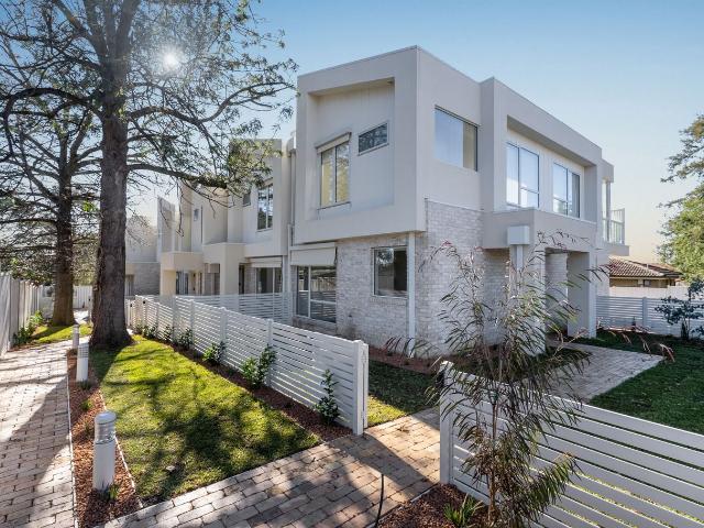 Brand New Boutique Luxury Residences
