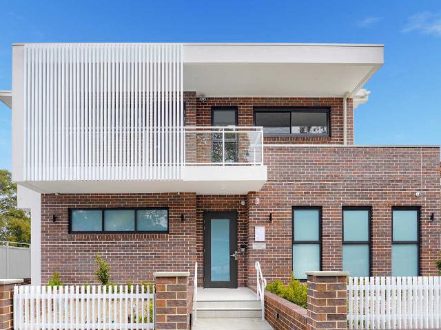 Brand New Boarding house with self contained Studios