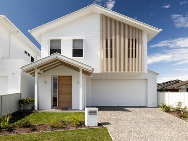 BRAND NEW BAY VIEWS LOW MAINTENANCE